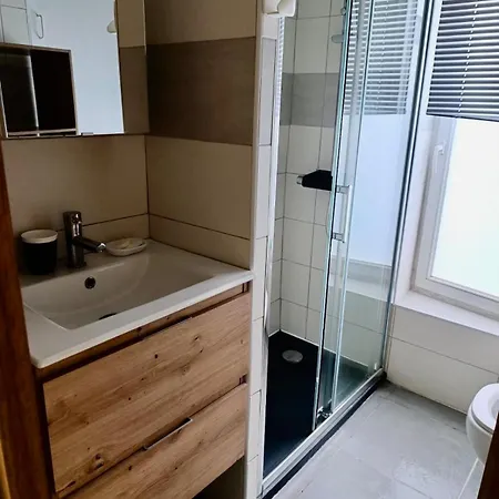 Modern Bright 2 Bedroom 17 Lejlighed *